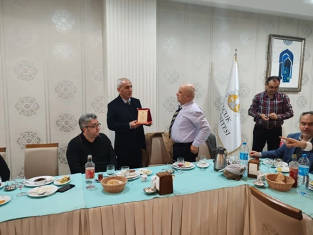 OKULUMUZUN DEĞERLİ AKADEMİSYENLERİ İFTAR PROGRAMINDA BULUŞTU